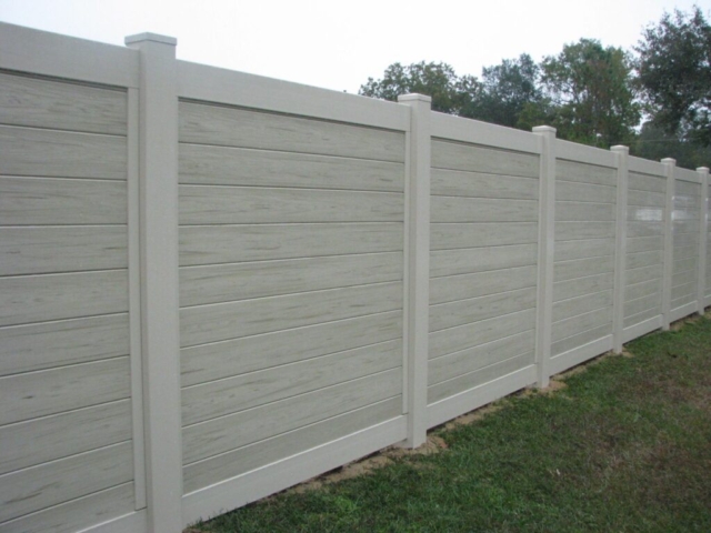 Spokane Fence Showing Horizontal Vinyl Fence w/Wood Grain Boards
